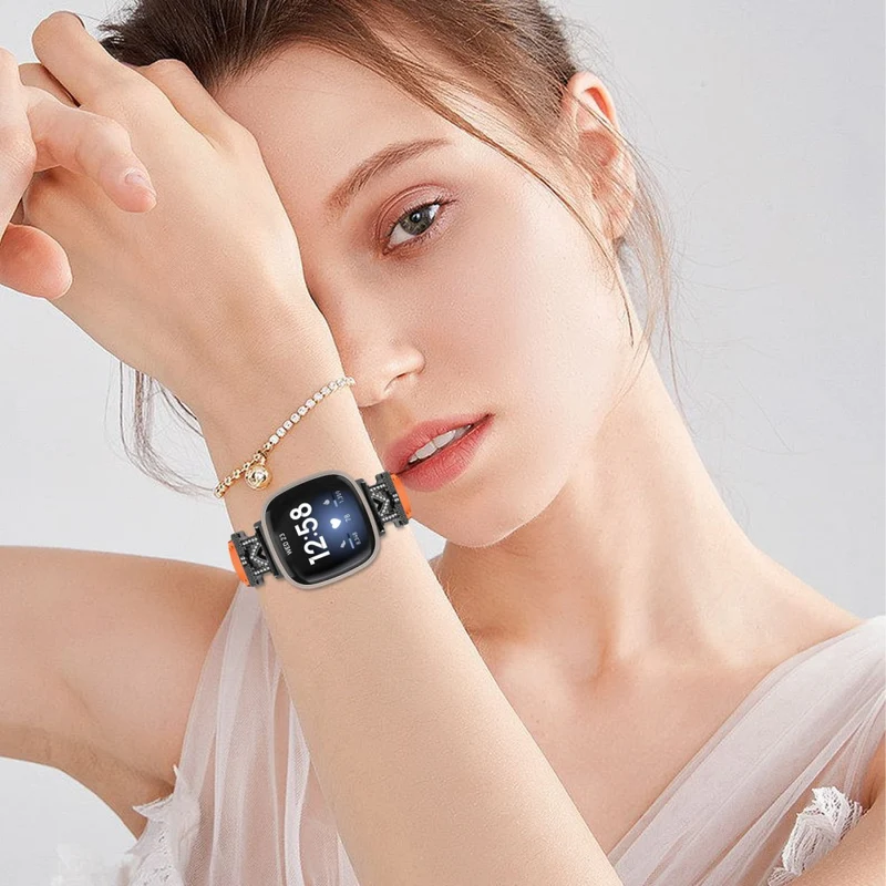 Watch Strap Fitbit Versa 3 / Versa 4 / Sense / Sense 2 M Shape Rhinestone Decor Genuine Cowhide Leather Band with Black Buckle - Apricot