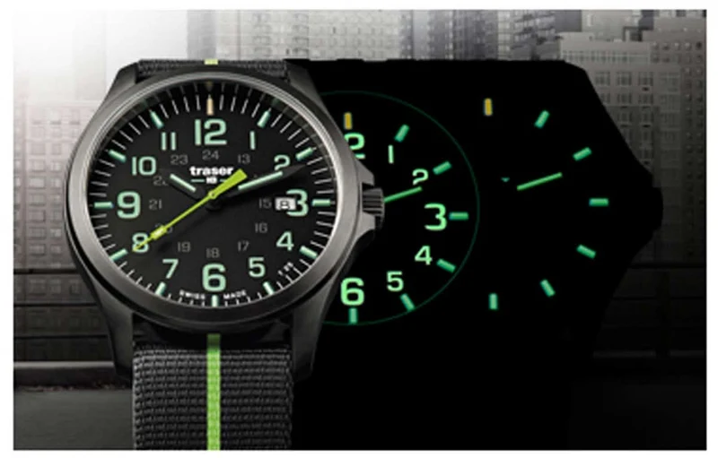 Traser P67 Officer Pro 107426 Herrenuhr • Trigalight Leuchttechnologie • Swiss Made