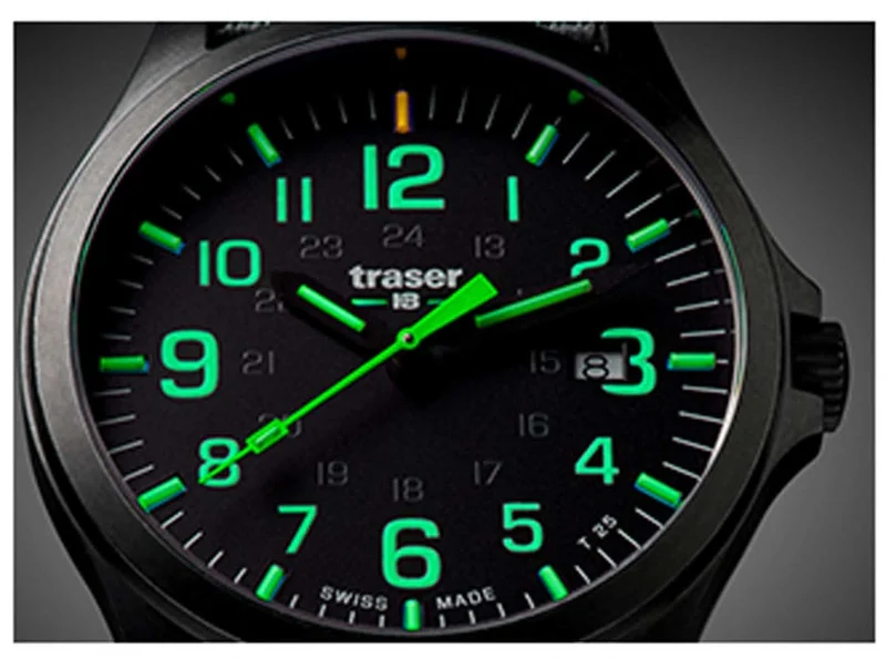 Traser P67 Officer Pro 107426 Herrenuhr • Trigalight Leuchttechnologie • Swiss Made