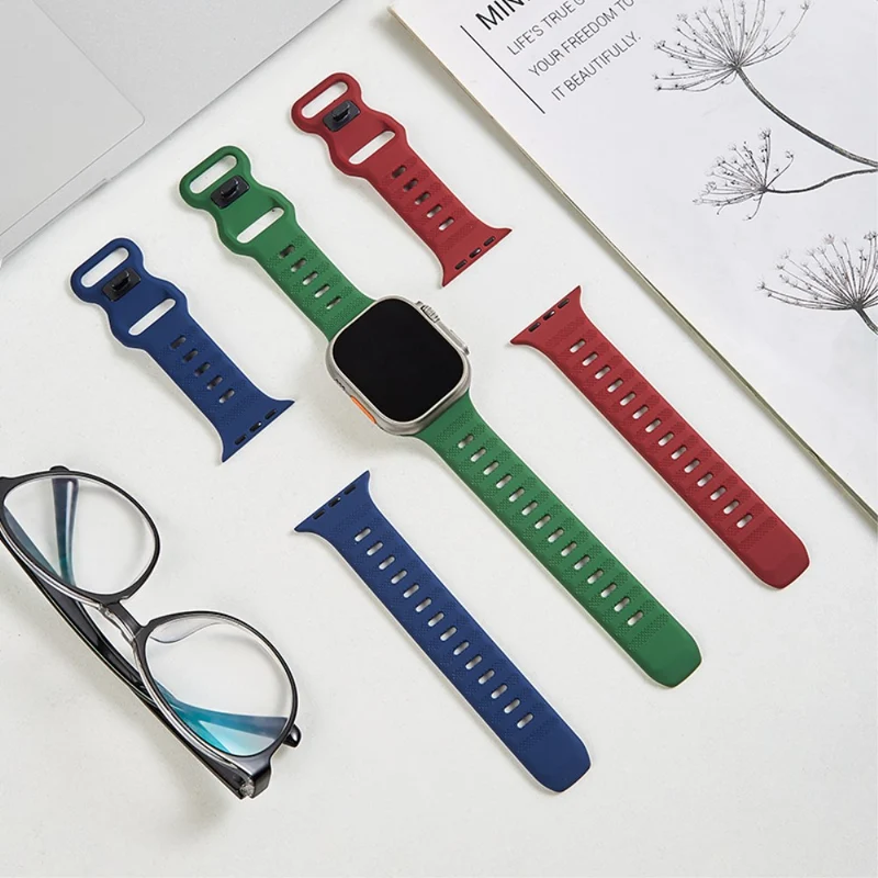 Apple Watch Series 9 41mm silicone strap - Army Green