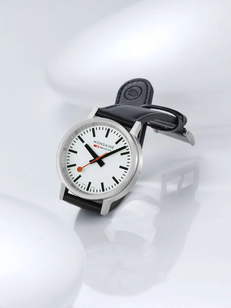 Mondaine stop2go MST.4101B.LBV.2SE Herrenuhr • SBB Design