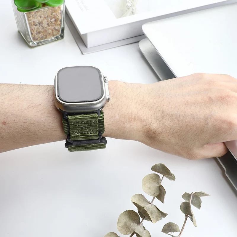 Apple Watch Series 8 (41mm) AW nylon sports strap