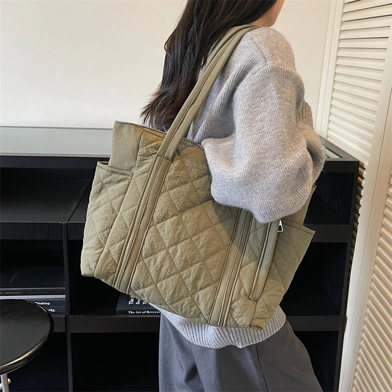 Gepolstertes funktionales Utility-Tote