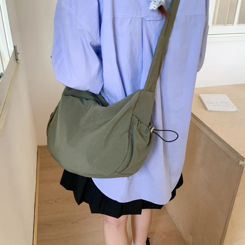 Moderne Utility Schultertasche