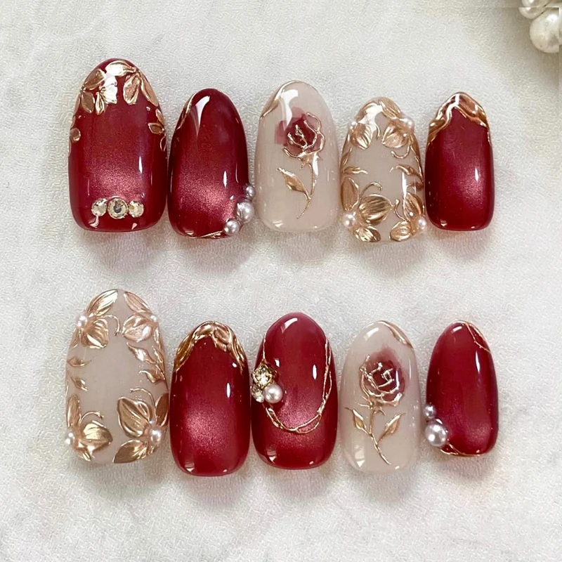 Elegantes Blumendesign Akzent-Klebe-Nagelset
