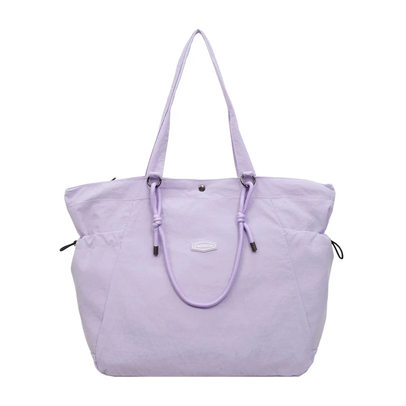 Geräumige Mehrzweck-Tragetasche mit vielen Taschen