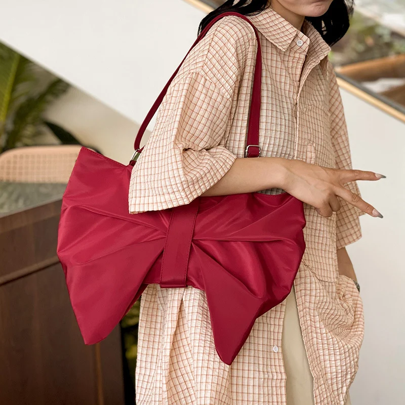 Elegante Schleifen-Handtasche