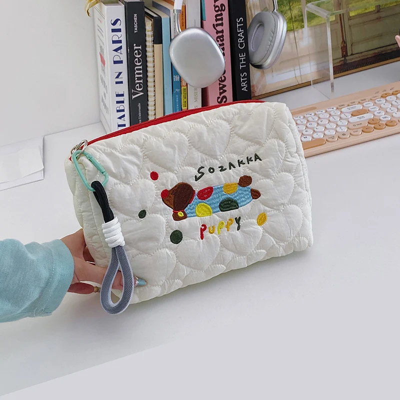 Süßes gesteppter Panda Clutch