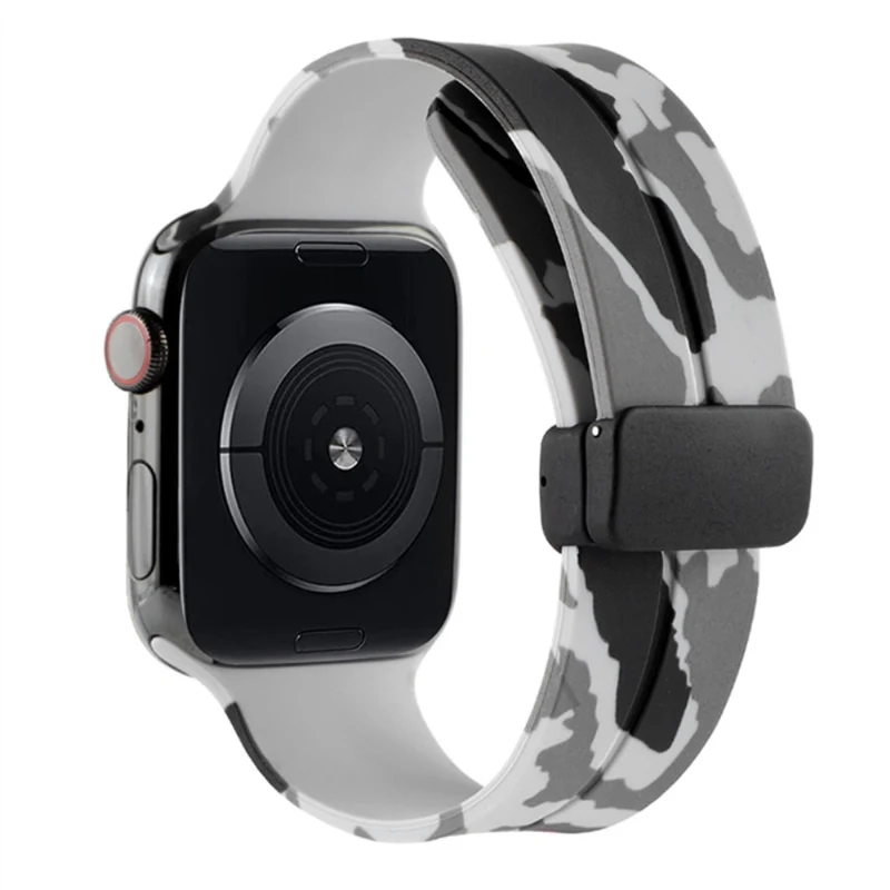 Apple Watch Series 8 (41mm) stealthly camo style silicone strap - Army Green