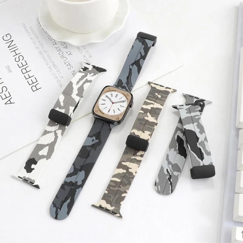 Apple Watch Series 8 (41mm) stealthly camo style silicone strap - Army Green