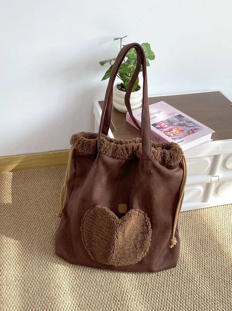 Gemütliche Plüsch-Tasche