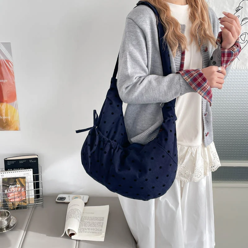 Punkte Schultertasche