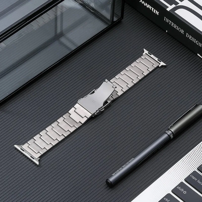 Apple Watch Series 8 (41mm) titanium steel 3-bead strap