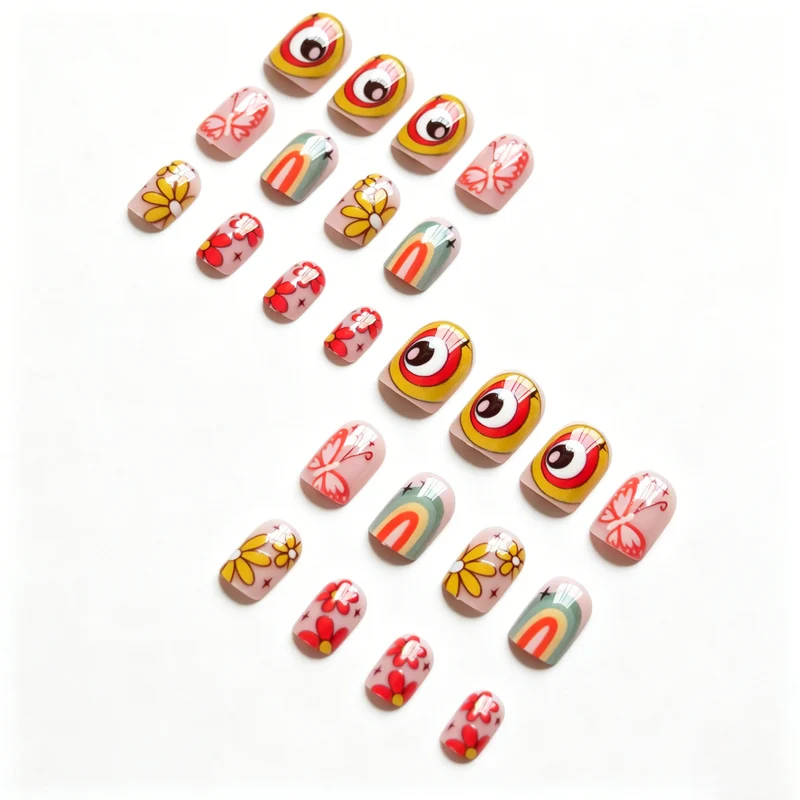 Lebhaftes Künstlerisches Nageldesign