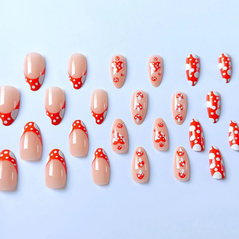Verspieltes Pilz-Themen-Nagelkunst-Kit