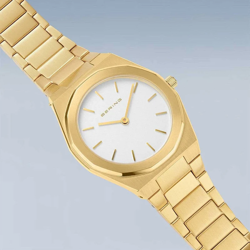 Bering Classic 19632-730 Damenuhr • Kratzfestes Saphirglas • Ultradünnes Design