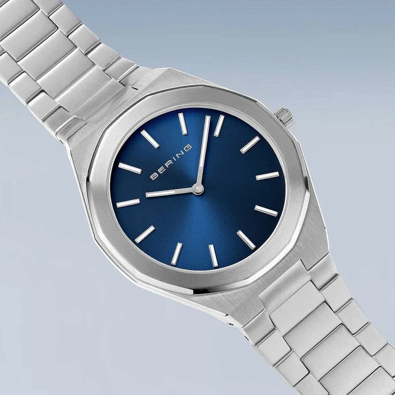 Bering Classic 19641-707 Herrenuhr • Saphirglas • Blau