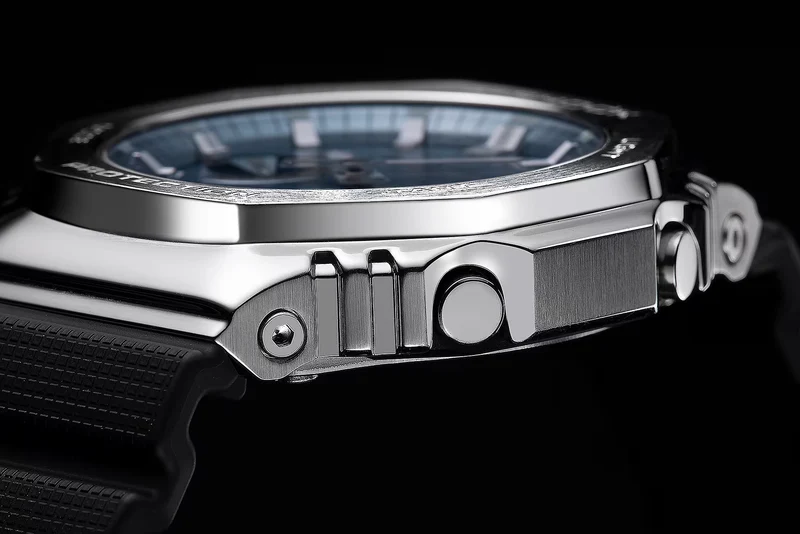 Casio G-Shock GBM-2100A-1A2ER Herrenuhr • Tough Solar • Bluetooth