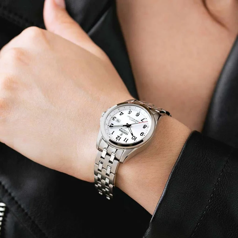 Festina Calendario Titanium F20697/1 Damenuhr • Leichtes Titan • 10 ATM