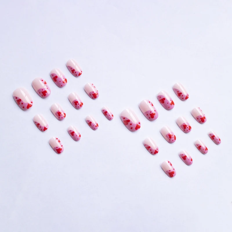 Herz Muster Nagelkunst