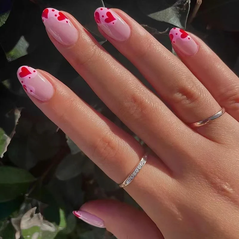 Herz Muster Nagelkunst