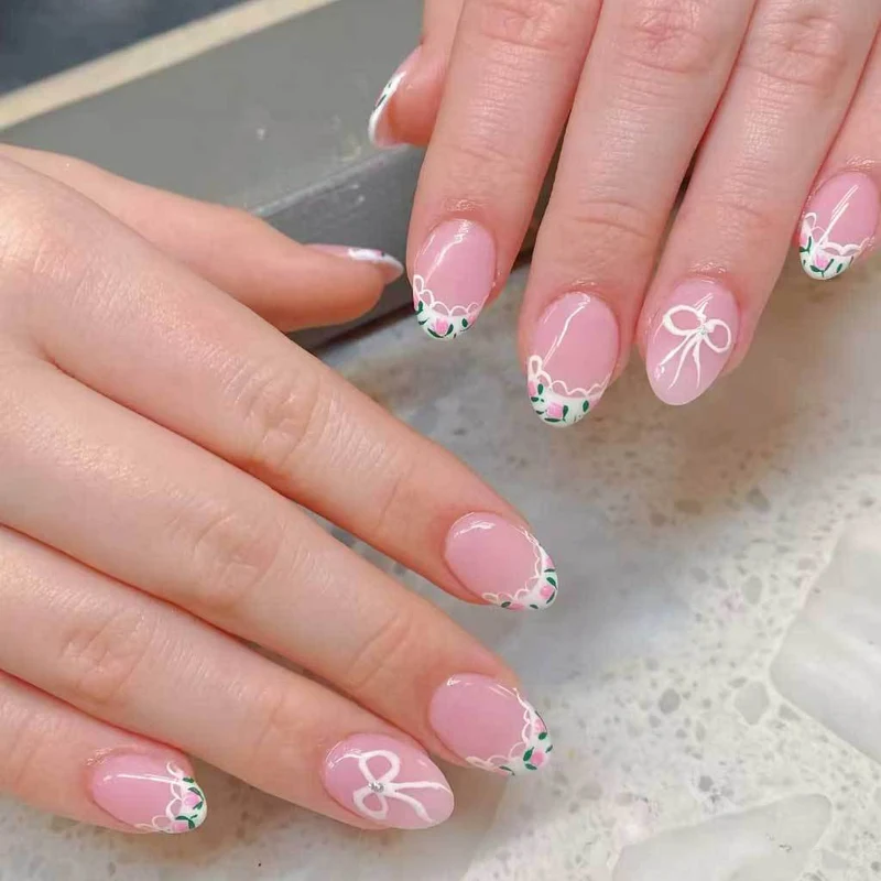 Dekoratives Nagelkunst-Design-Kit