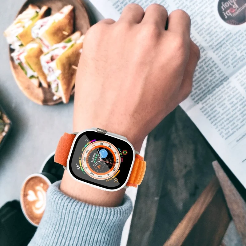 Absolut Modisch Apple Watch Ultra Hülle mit Displayschutz in Plastik und Gehärtetes Glas