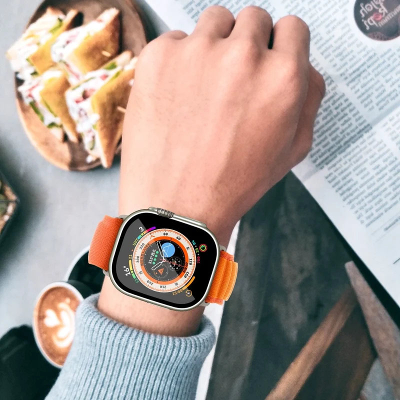 Absolut Modisch Apple Watch Ultra Hülle mit Displayschutz in Plastik und Gehärtetes Glas
