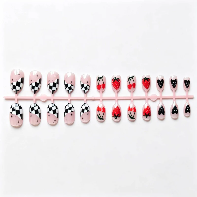 Kreatives florales und fruchtiges Nagelkunst-Set