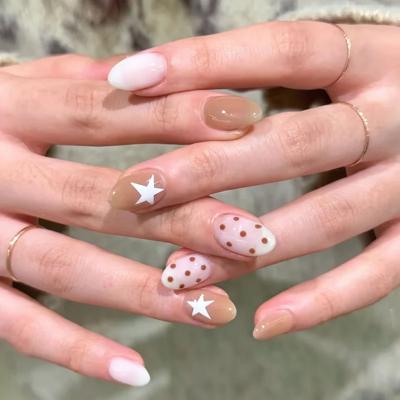 Künstlerisches Stern- und Punkt-Nagelkunst-Set