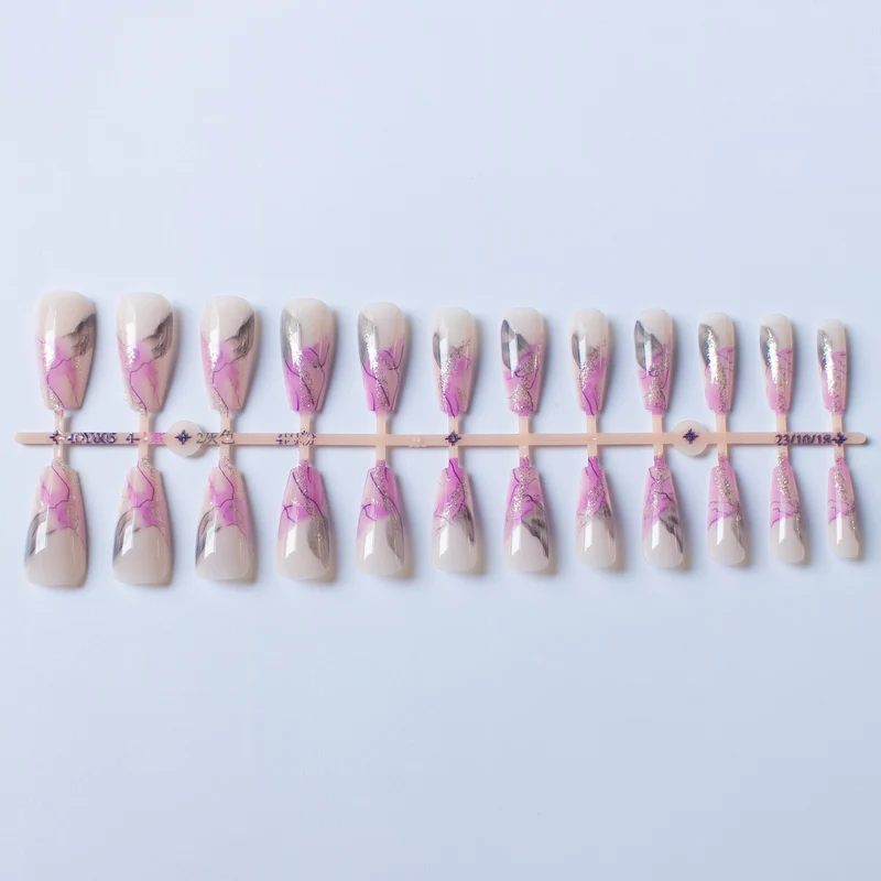 Künstlerisches Nageldesign-Set mit Marmor-Effekt