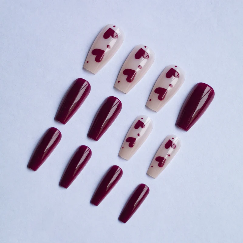 Künstlerisches Herz-Themen-Gel-Nagel-Set