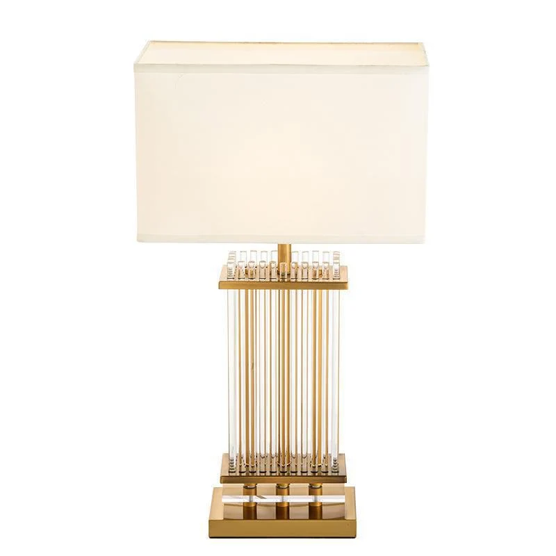 Moderne dekorative Tischlampe mit Kristallakzenten