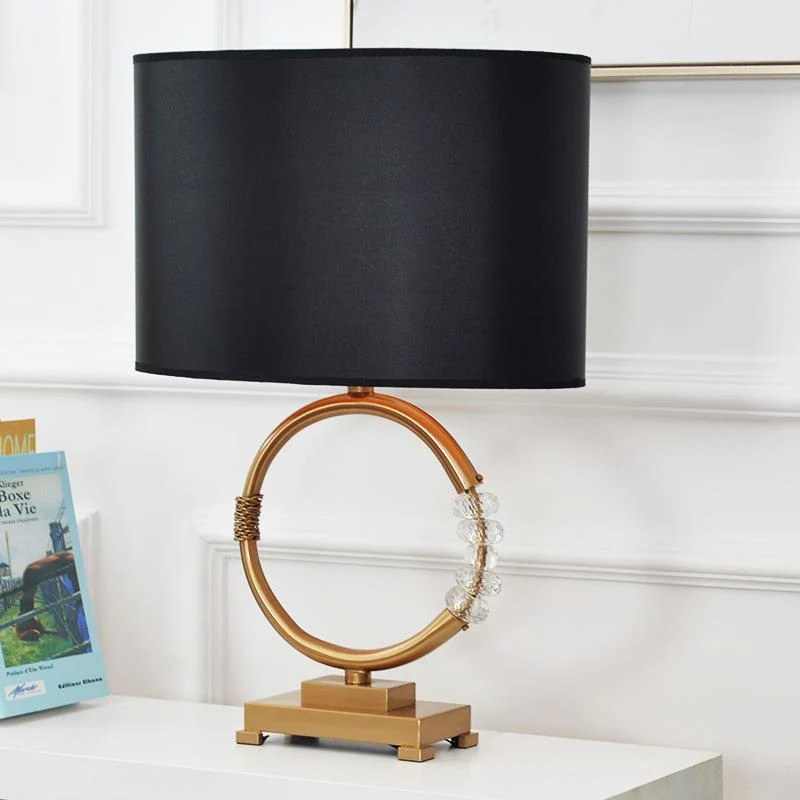 Moderne dekorative Tischlampe