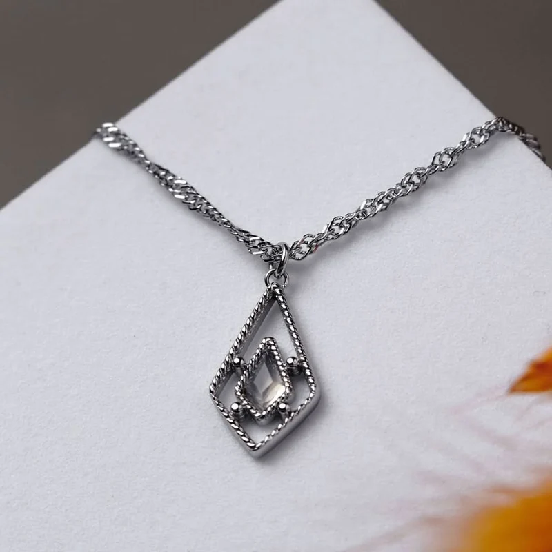 Daydreamer Halskette mit Anhänger - Holzkern Modell: Jewelry
