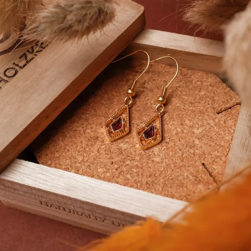 Daydreamer Ohrhänger mit Stein - Holzkern Modell: Jewelry