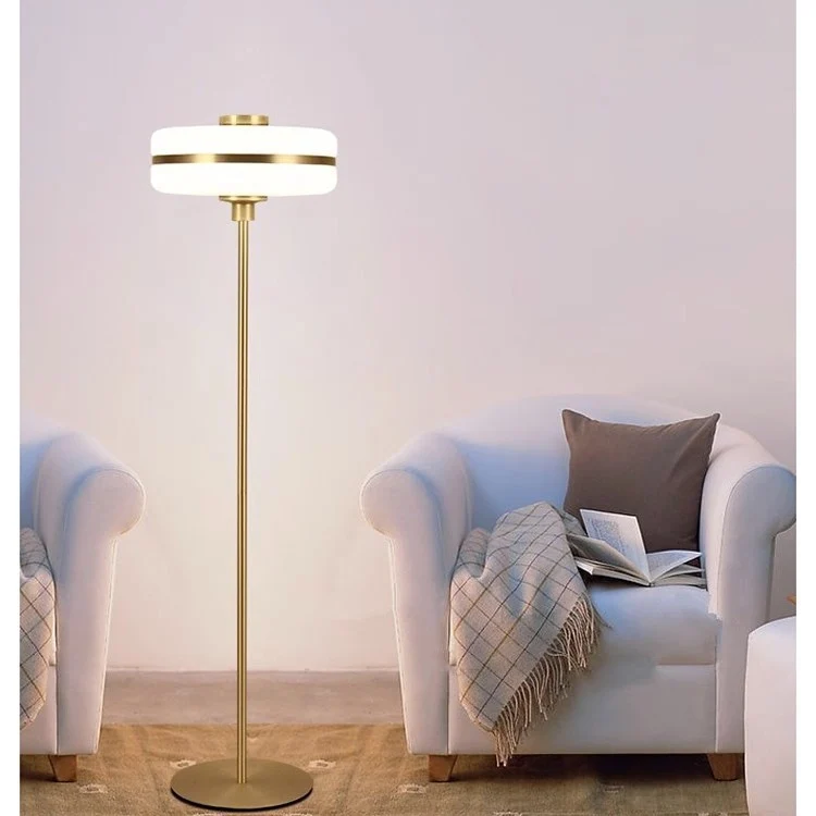 Moderne Gold Akzent Stehlampe
