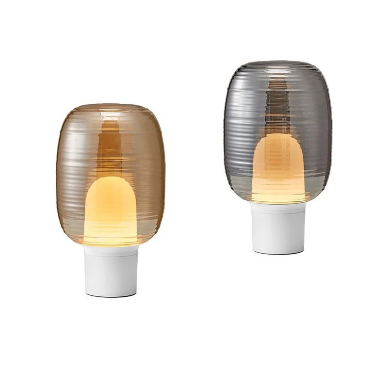 Moderne Glas Tischlampe mit strukturiertem Schirm