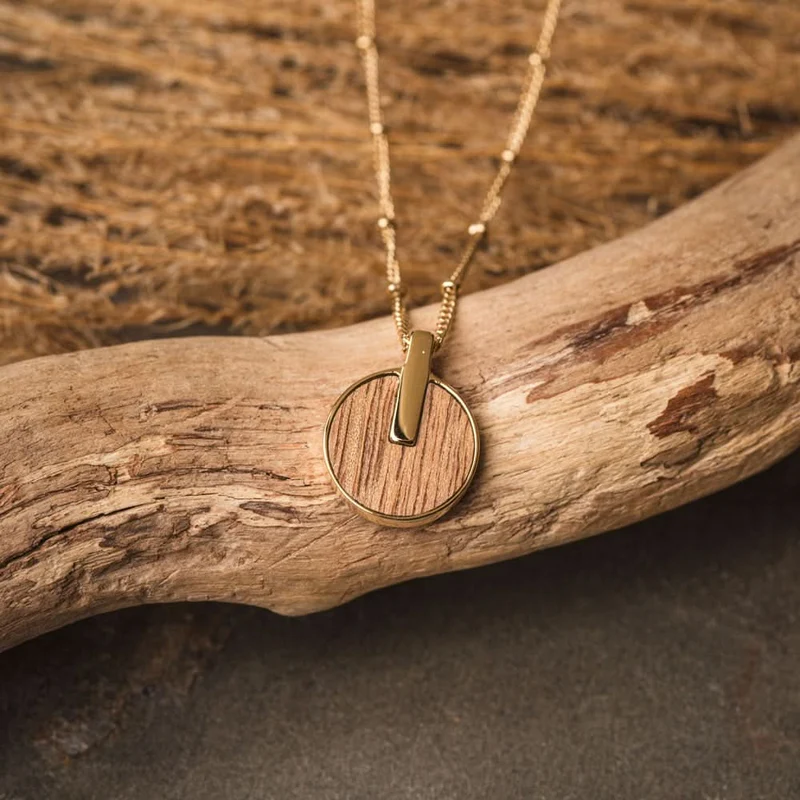 Opacity Halskette mit rundem Holz Anhänger - Holzkern Modell: Jewelry
