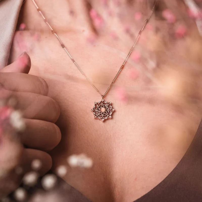 Aphonia Halskette Schneeflocken Anhänger - Holzkern Modell: Jewelry
