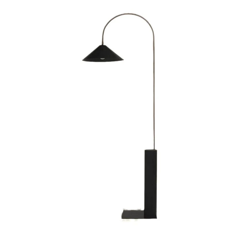 Moderne Bogen-Stehlampe mit einzigartigem Lampenschirm-Design