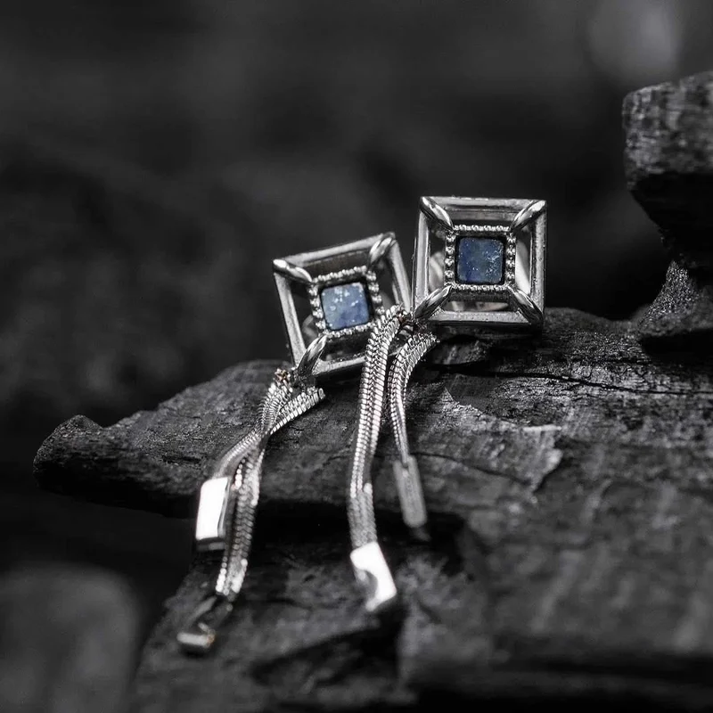 Awakening Ohrringe (Lapislazuli/Silber) Ohrstecker mit Ketten Anhänger - Holzkern Modell: Jewelry