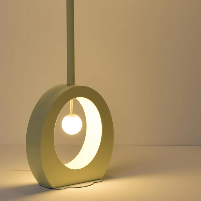 Zeitgenössische Kreis Stehlampe