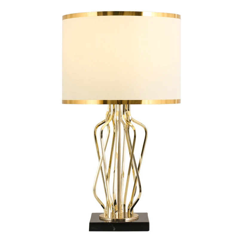 Elegante skulpturale Tischlampe