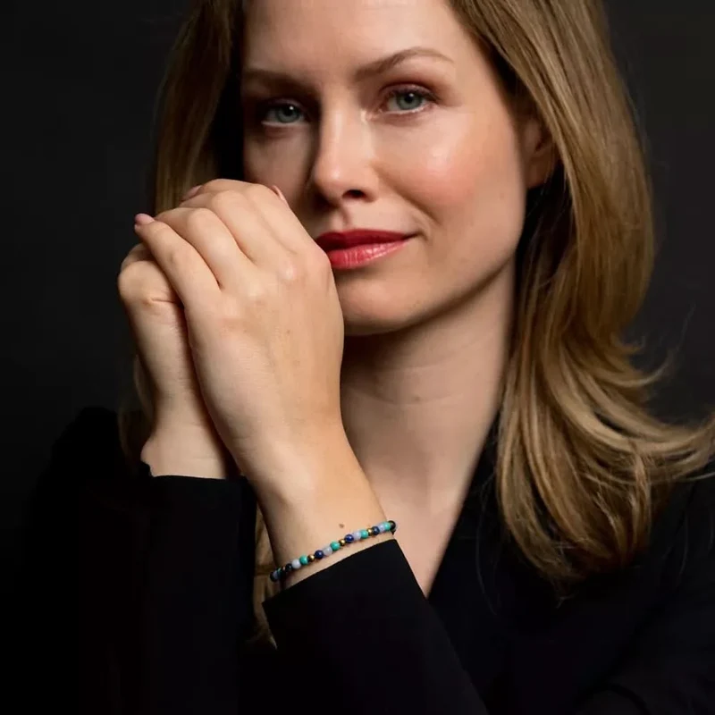 Armband aus Edelsteinen in unterschiedlichen Blautönen und Edelstahlverschluss - Rebel&Rose Modell: RR-40055-G-M