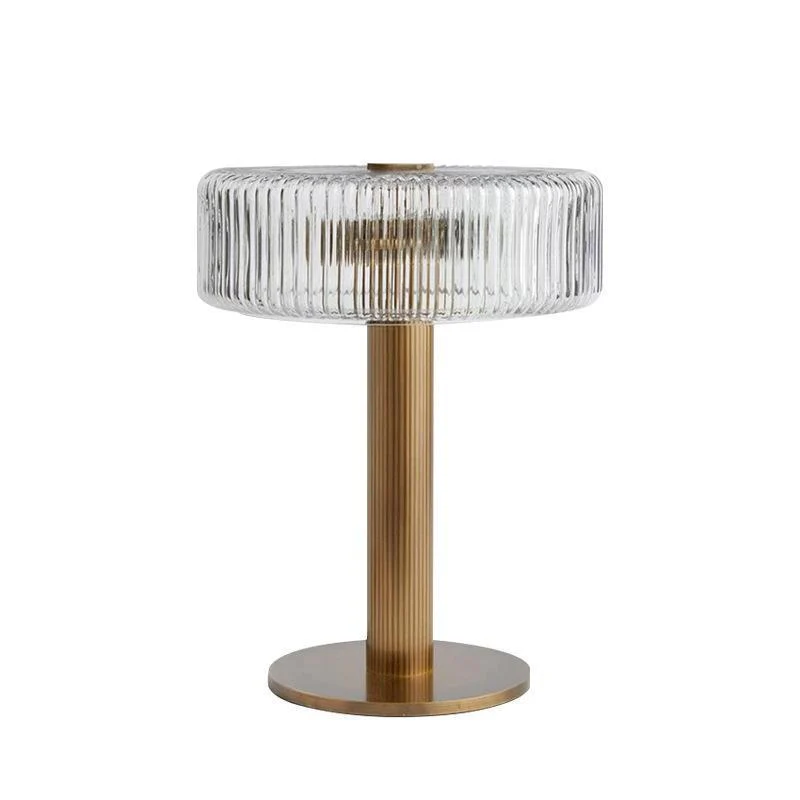 Elegante gerippte Glas- und Goldtischlampe