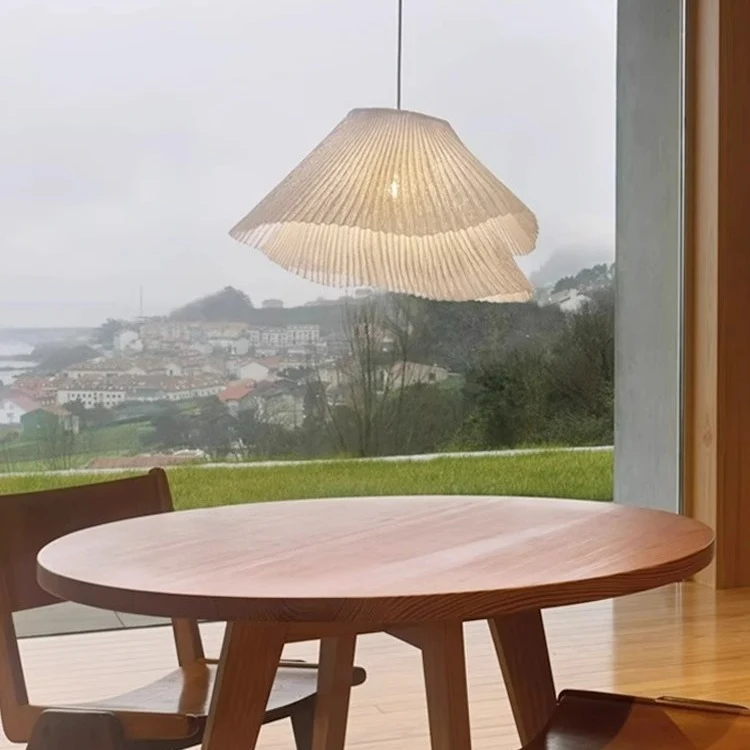 Elegante gefaltete Pendelleuchte