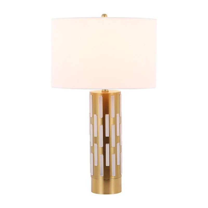 Elegante dekorative Tischlampe mit geometrischem Sockel