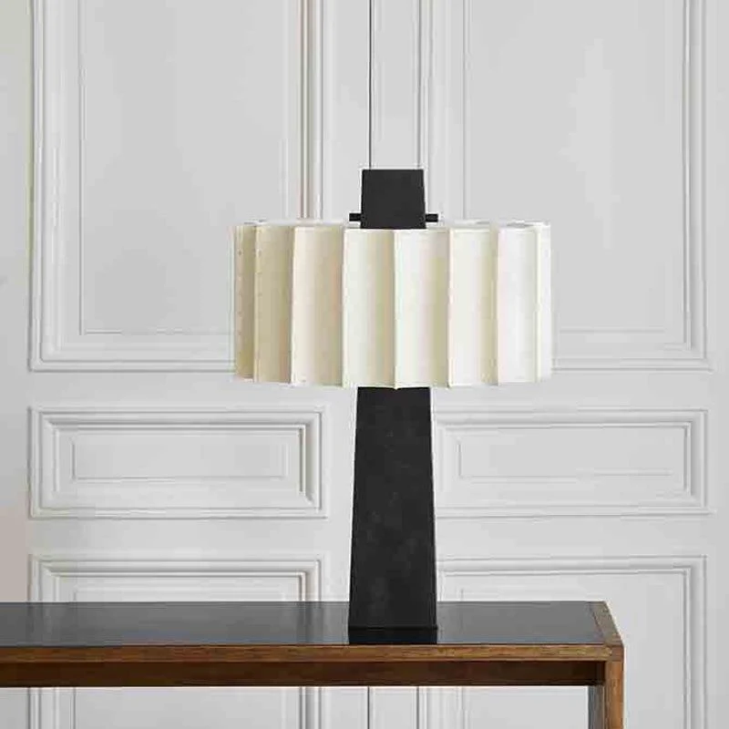 Zeitgenössische Tischlampe mit modernem geometrischem Textur