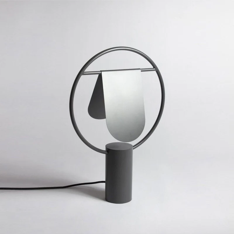 Abstrakte Tischlampe